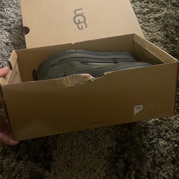 NIB UGG Merina Waterproof Leather Platform
Boots - Picture 15 of 17